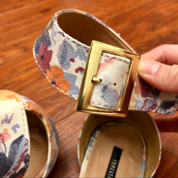Floral Flats - Picture 2 of 2
